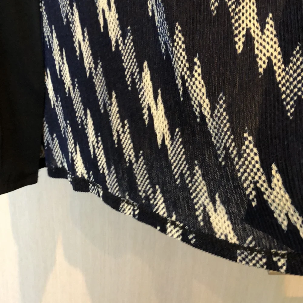 Navy, black, white open jacket, shawl sheer. M or L - Picture 6 of 11